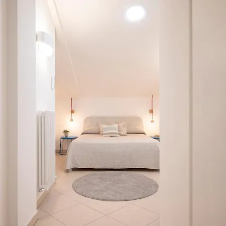 Sea View - 2 Bedrooms San Vincenzo